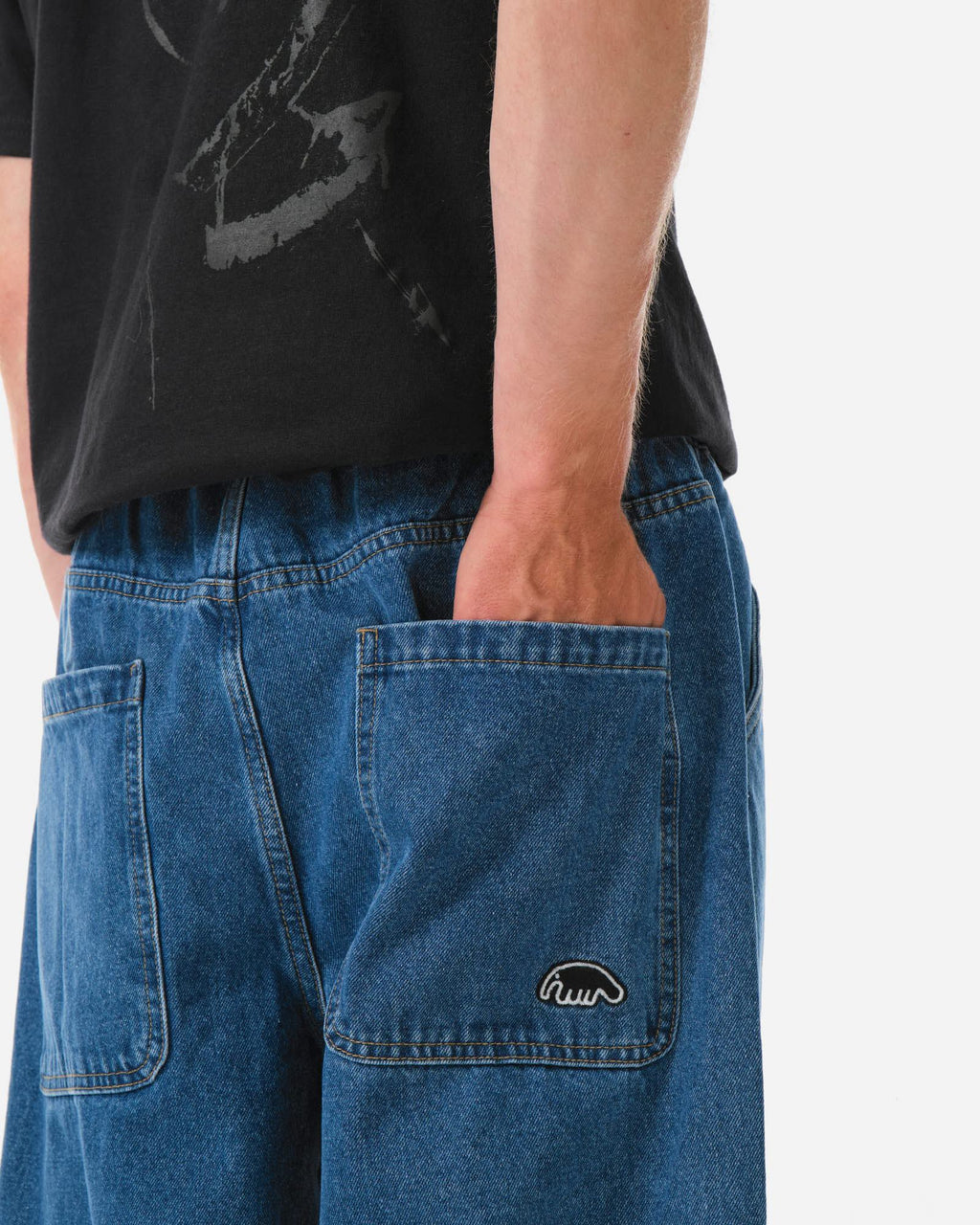 Anteater Simple Baggy Jeans