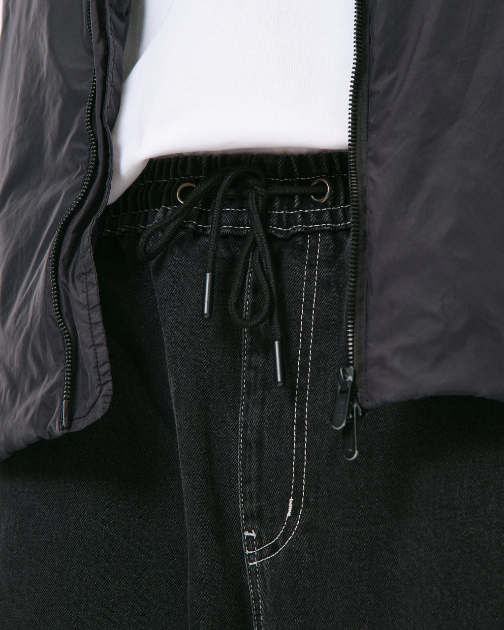 Anteater Simple Baggy Jeans