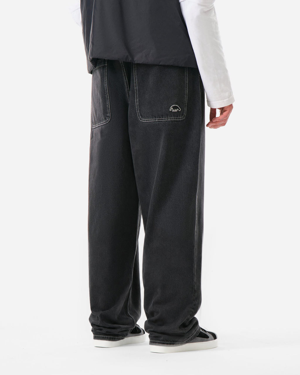 Anteater Simple Baggy Jeans